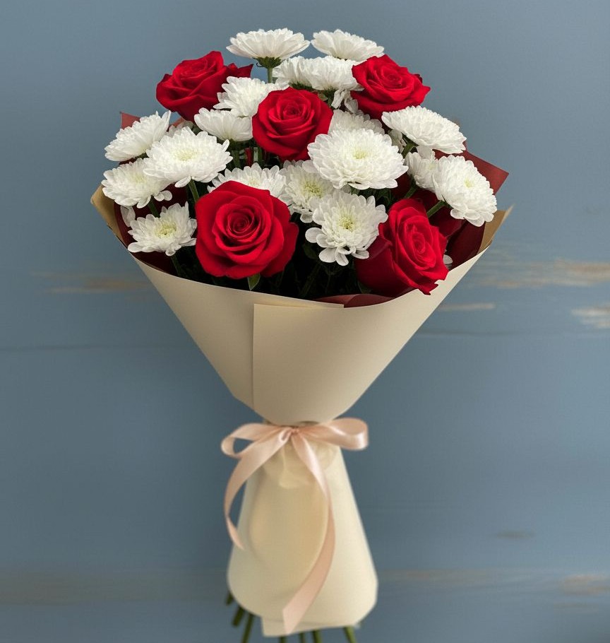 Букет цветов из: Розы и Хризантемы в Светлые Горы