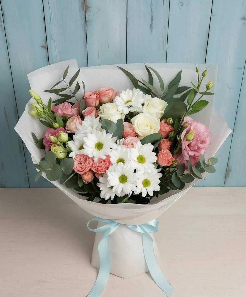 Букет цветов из: Розы, Лизиантусы и Хризантемы в Светлые Горы