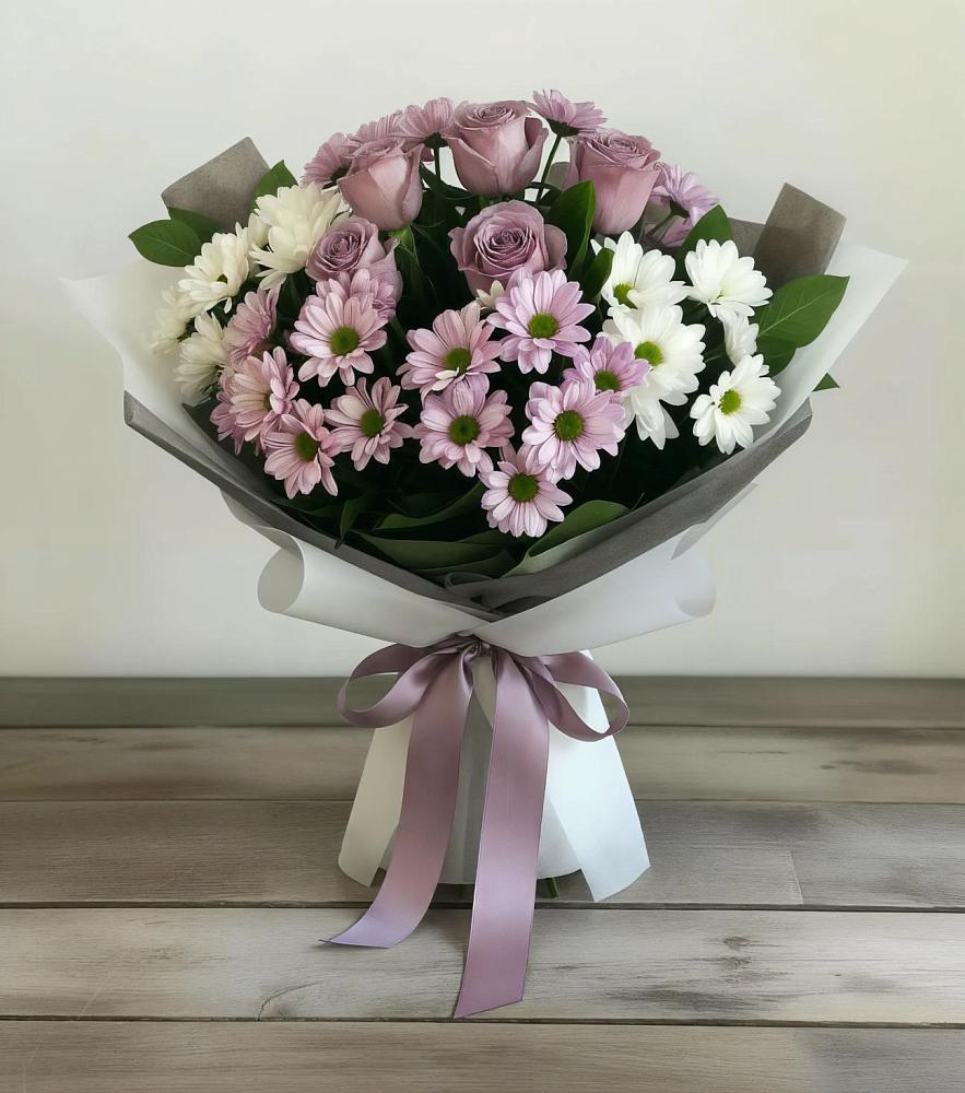 Букет цветов из: Хризантемы и Розы в Светлые Горы