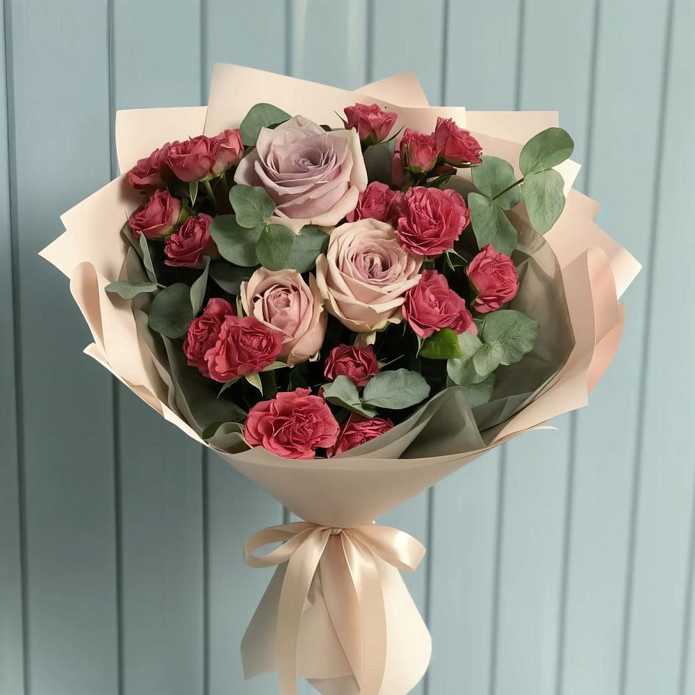 Букет цветов из: Гвоздики и Розы в Светлые Горы
