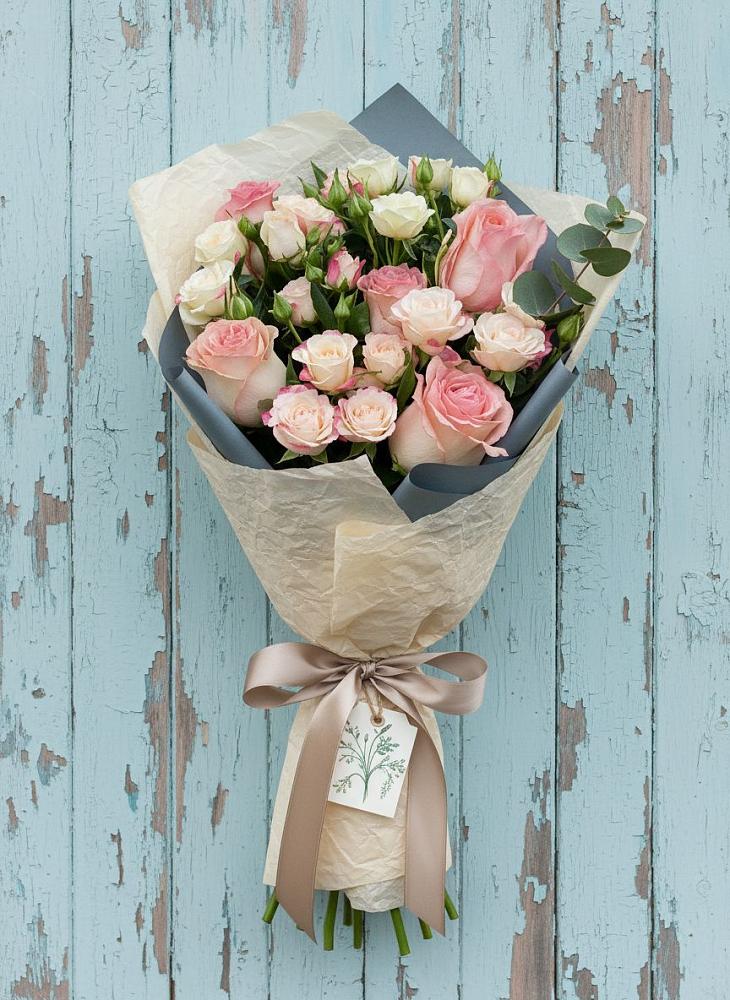 Букет цветов из: Розы в Светлые Горы