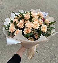 Букет Кремовые розы Латте в Светлые Горы