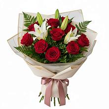 Букет цветов из:  Лилии и Розы в Светлые Горы