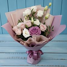 Букет цветов из:  Розы и Лизиантусы в Светлые Горы