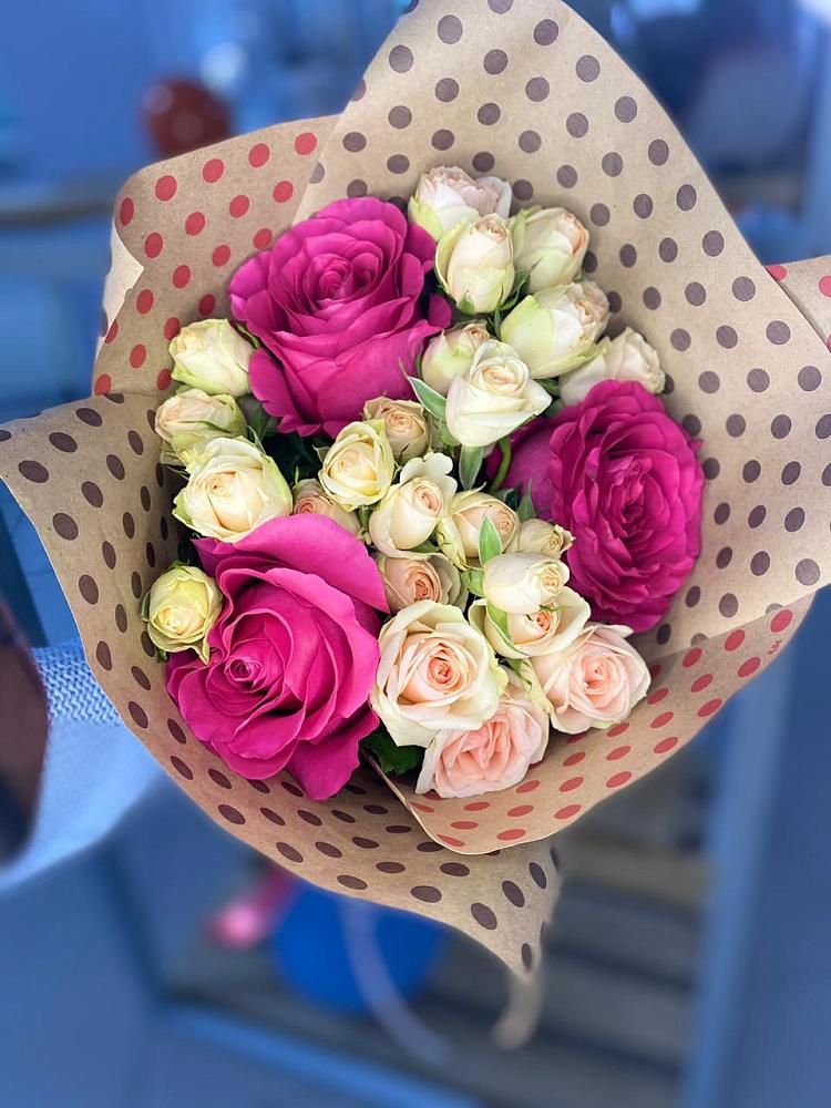 Букет цветов из: Розы в Светлые Горы