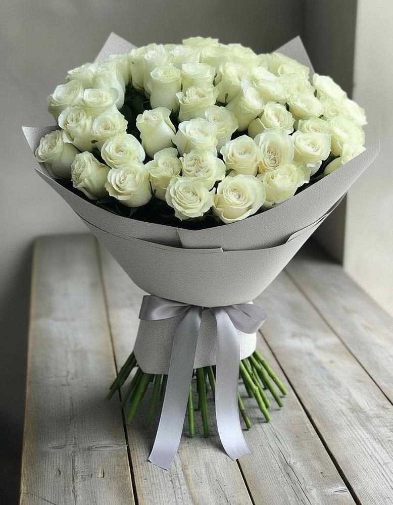Букет 35 Белых роз в Светлые Горы