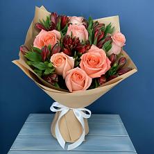 Букет цветов из:  Розы и Альстромерии в Светлые Горы