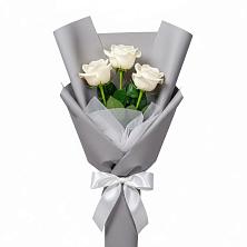Букет 3 белые розы в Светлые Горы