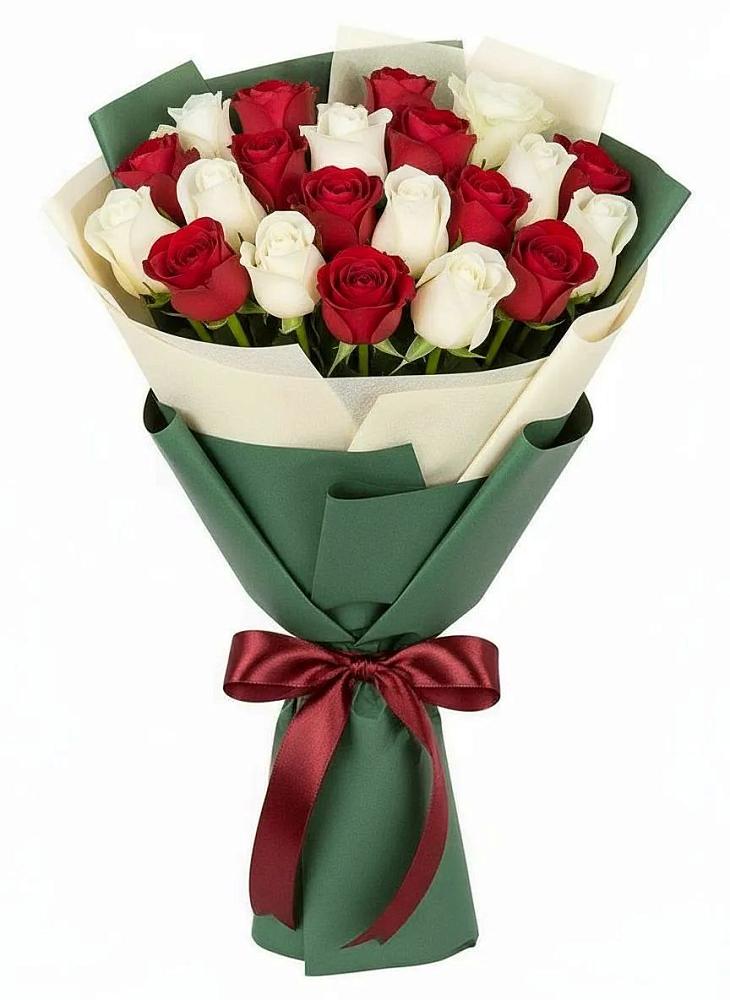 Букет Микс из красных и белых роз в Светлые Горы