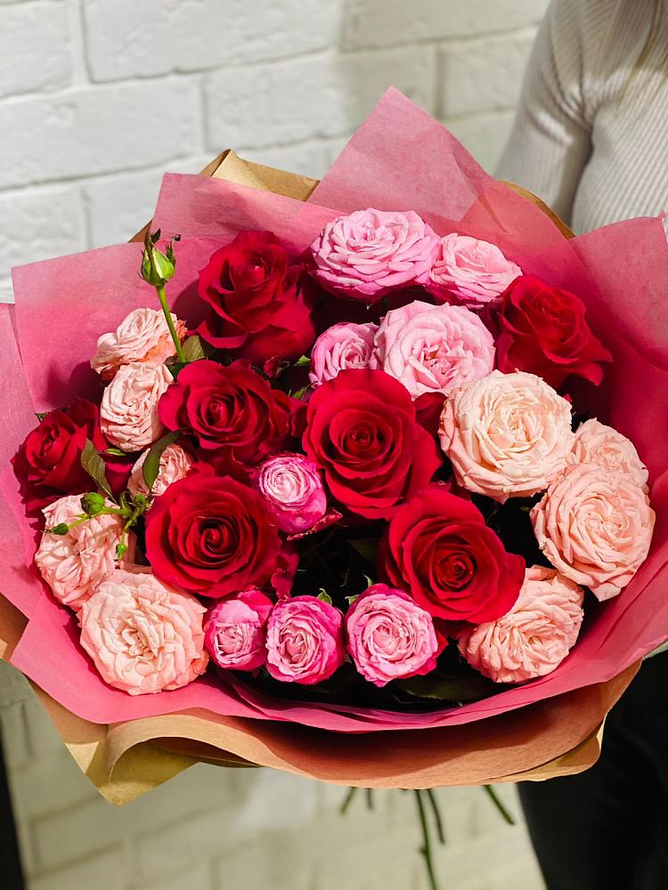 Букет цветов из: Розы в Светлые Горы