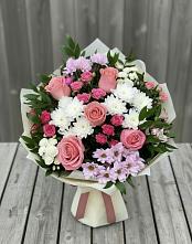 Букет цветов из:  Альстромерии, Гвоздики, Розы и Хризантемы в Светлые Горы