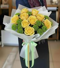 Букет цветов из:  Хризантемы и Розы в Светлые Горы