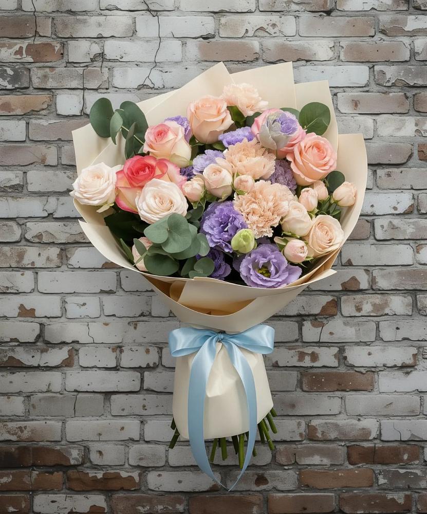 Букет цветов из: Розы, Лизиантусы и Гвоздики в Светлые Горы