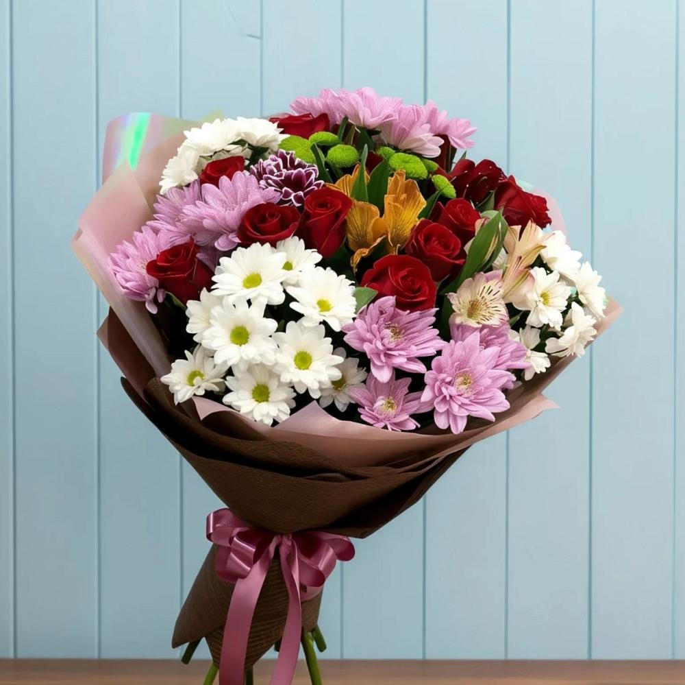 Букет цветов из: Розы, Хризантемы и Альстромерии в Светлые Горы