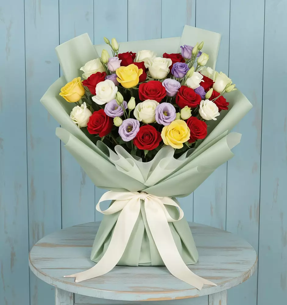 Букет цветов из: Розы в Светлые Горы