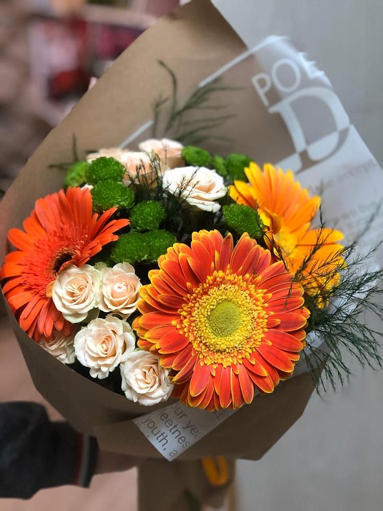 Букет цветов из: Герберы, Хризантемы и Розы в Светлые Горы
