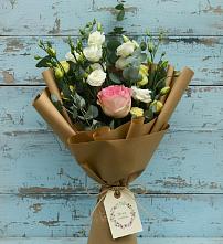Букет цветов из:  Розы и Лизиантусы в Светлые Горы