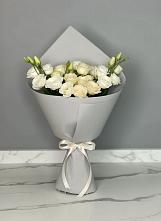 Букет цветов из:  Розы и Лизиантусы в Светлые Горы